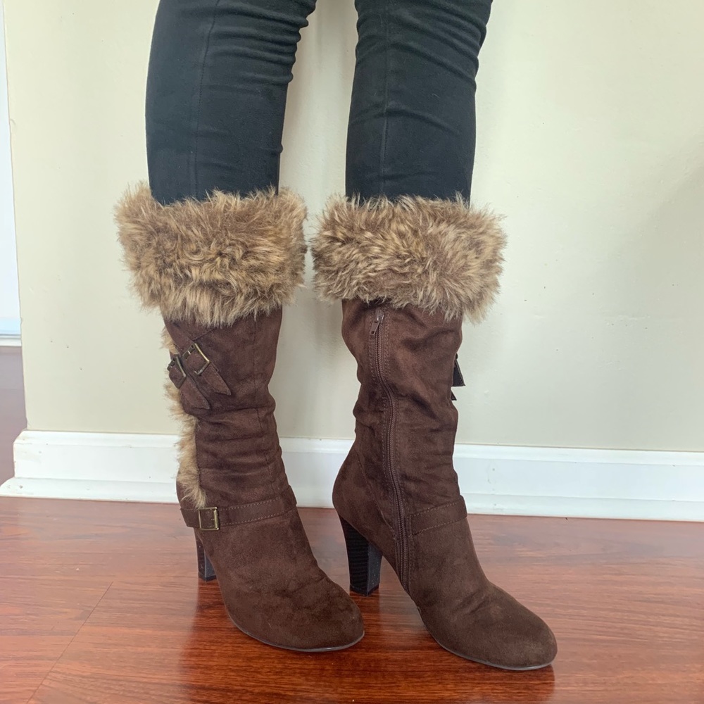 Brown Suede Heeled Boots With Fur